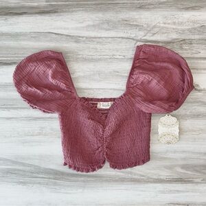 NWT Altar'd State smocked puff sleeve Crop Top